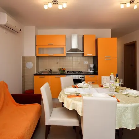 Koritnik Apartment