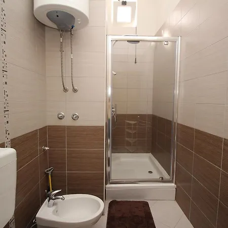 Koritnik Apartment *